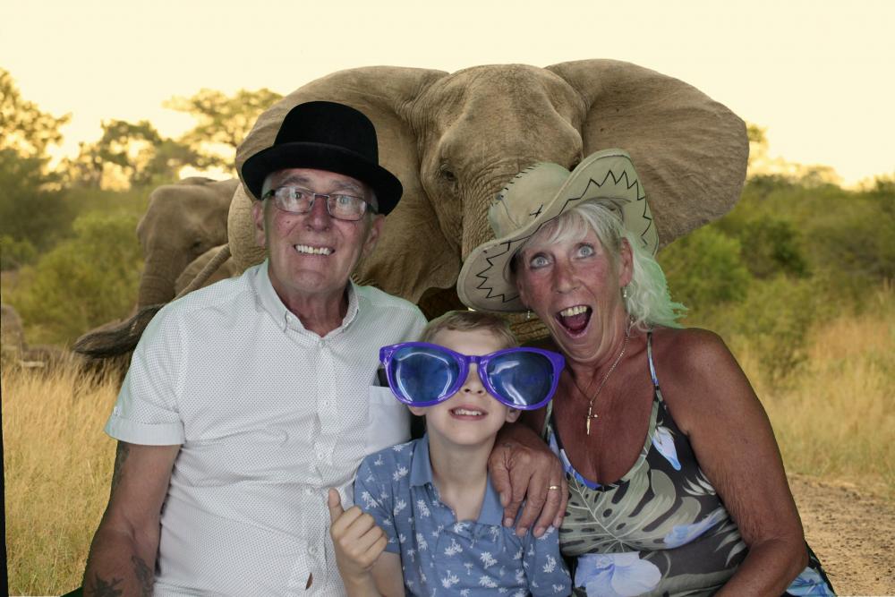 Gary & Julie's Wedding | View more photos from the event at gallery.myphotoboothexperience.co.uk/u/MyPhotoBoothExperienceLtd/Gary-Julies-Wedding
